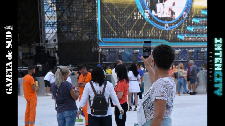 IntenCity Craiova | Start la distracţie! LayZee aka Mr. President au încăzit publicul din Bănie (FOTO)