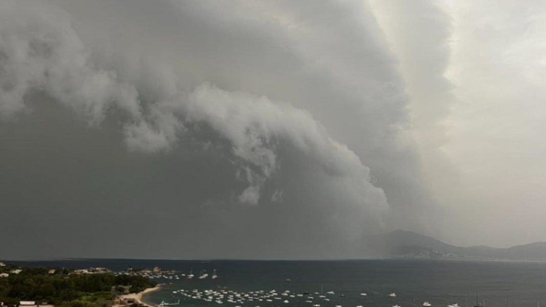 Cinci persoane, ucise de o furtună violentă în Corsica