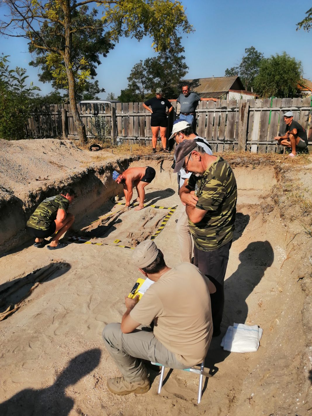 Fig. 2 În campania recent încheiată au fost executate trei unități de săpătură sau secțiuni arheologice, suprafața însumată a acestora fiind de 54,50 metri pătrați