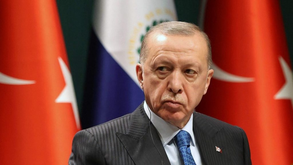 Turcii îşi aleg preşedintele