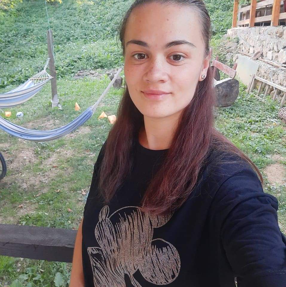 Ionela Bianca Melcioiu, de 22 de ani, a plecat de la domiciliu său din comuna Cetate şi nu a mai revenit