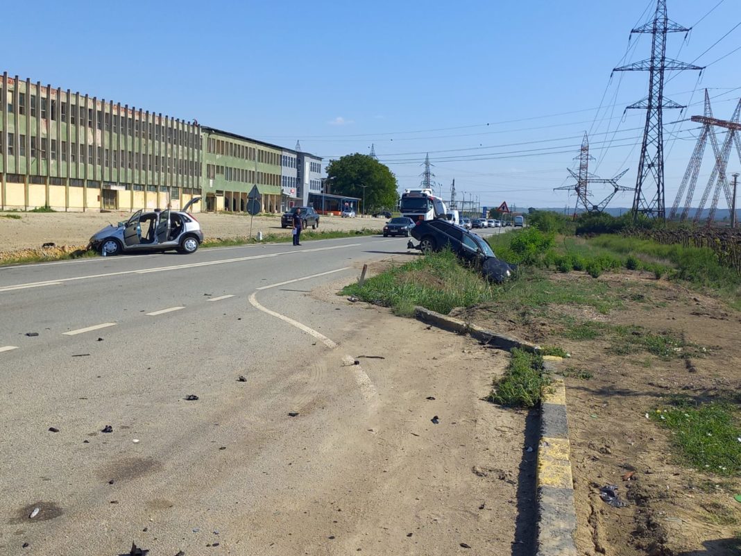 olițiștii Poliției Orașului Filiași au fost sesizați vineri după-amiază, în jurul orei 15.00, cu privire la faptul că, pe strada Uzinei din orașul Filiași