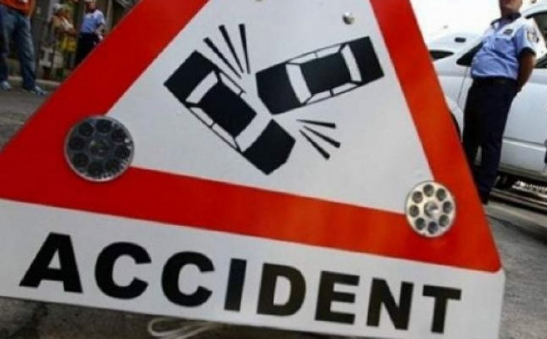 Accidentul rutier a avut loc între Iana și Puiești, în urma ciocnirii dintre un autoturism cu un camion