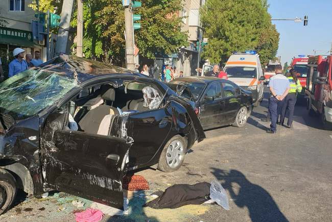 Şofer de 80 de ani, acuzat că a condus beat şi şi-a accidentat mort soţia