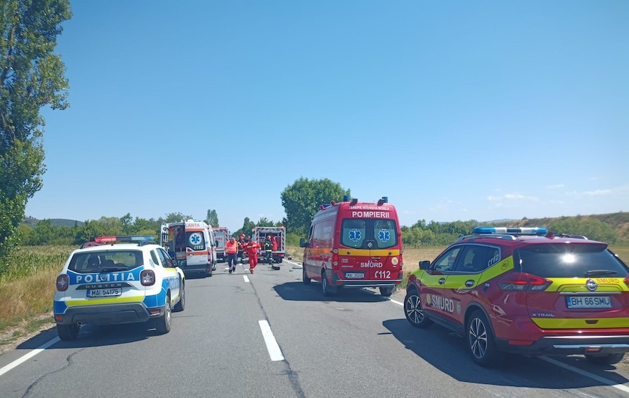 Un copil şi un bărbat au murit într-un tragic accident pe DN 1, în Bihor