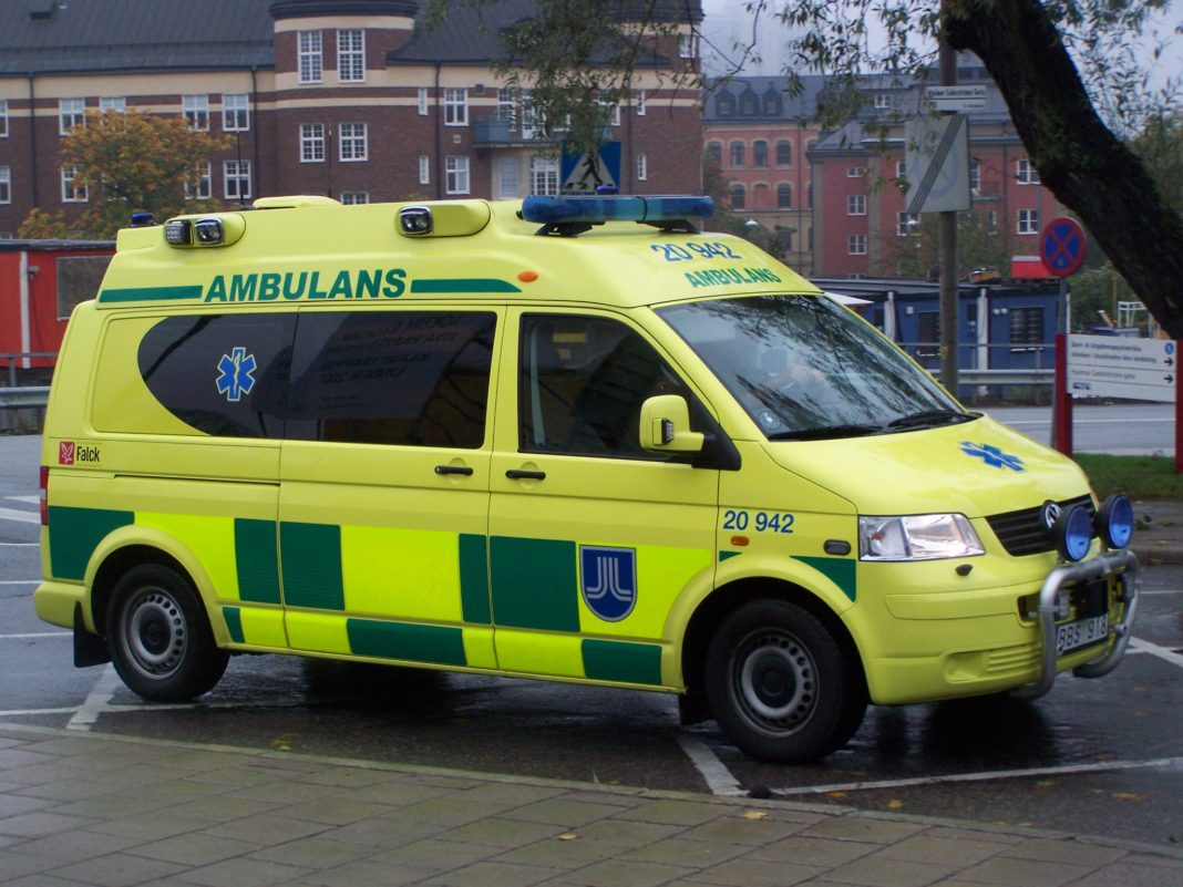 Femeie împuşcată într-un tramvai, în Suedia