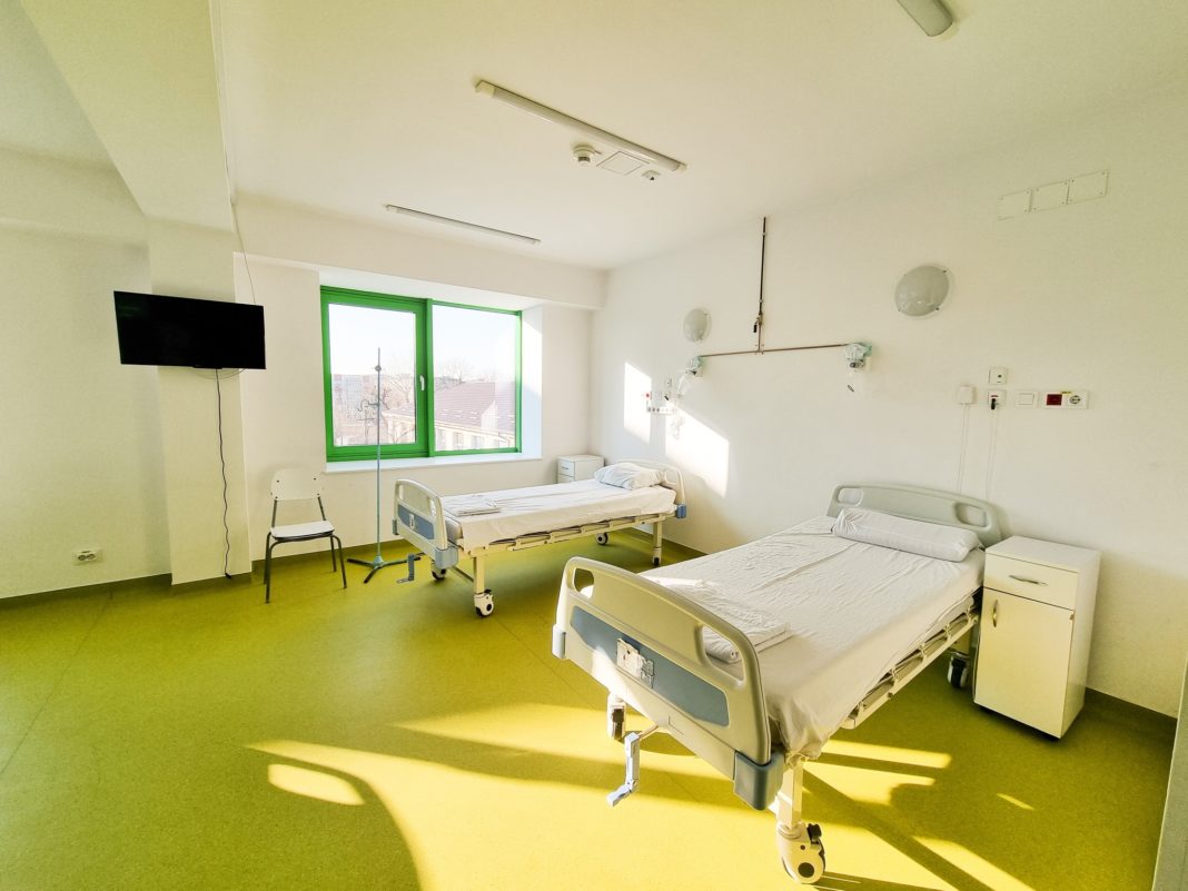 Clinica de Cardiologie de la Spitalul „Filantropia“ Craiova dispune de aparatură de ultimă generaţie, şase medici şi linie de gardă