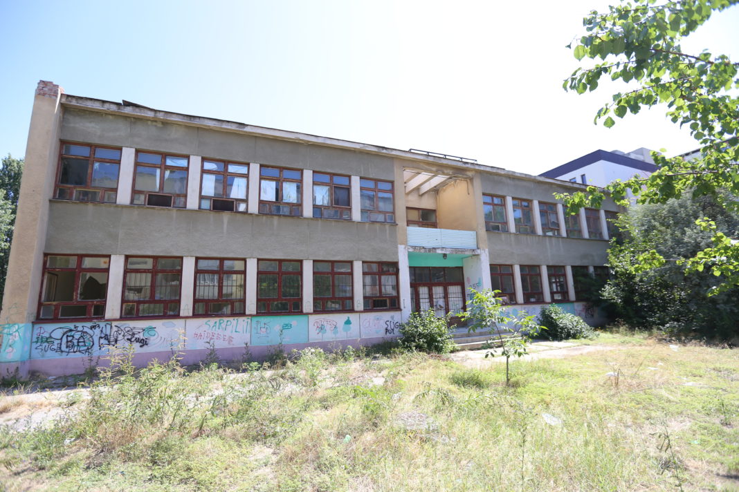 gradinita in paragina8 O grădiniţă din Craiova a ajuns în paragină