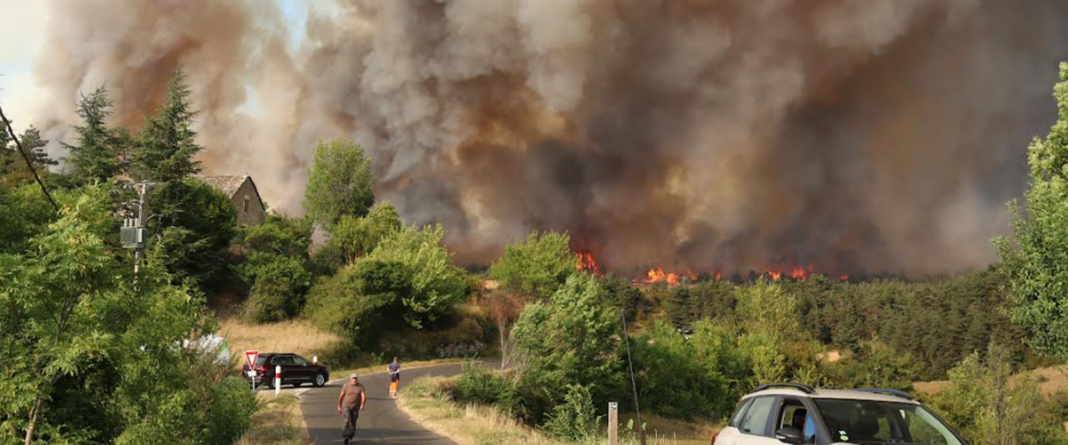 3.000 de persoane, evacuate din cauza unui incendiu în sudul Franţei