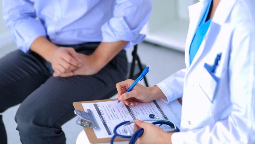 Medic anchetat pentru că a pălmuit un pacient