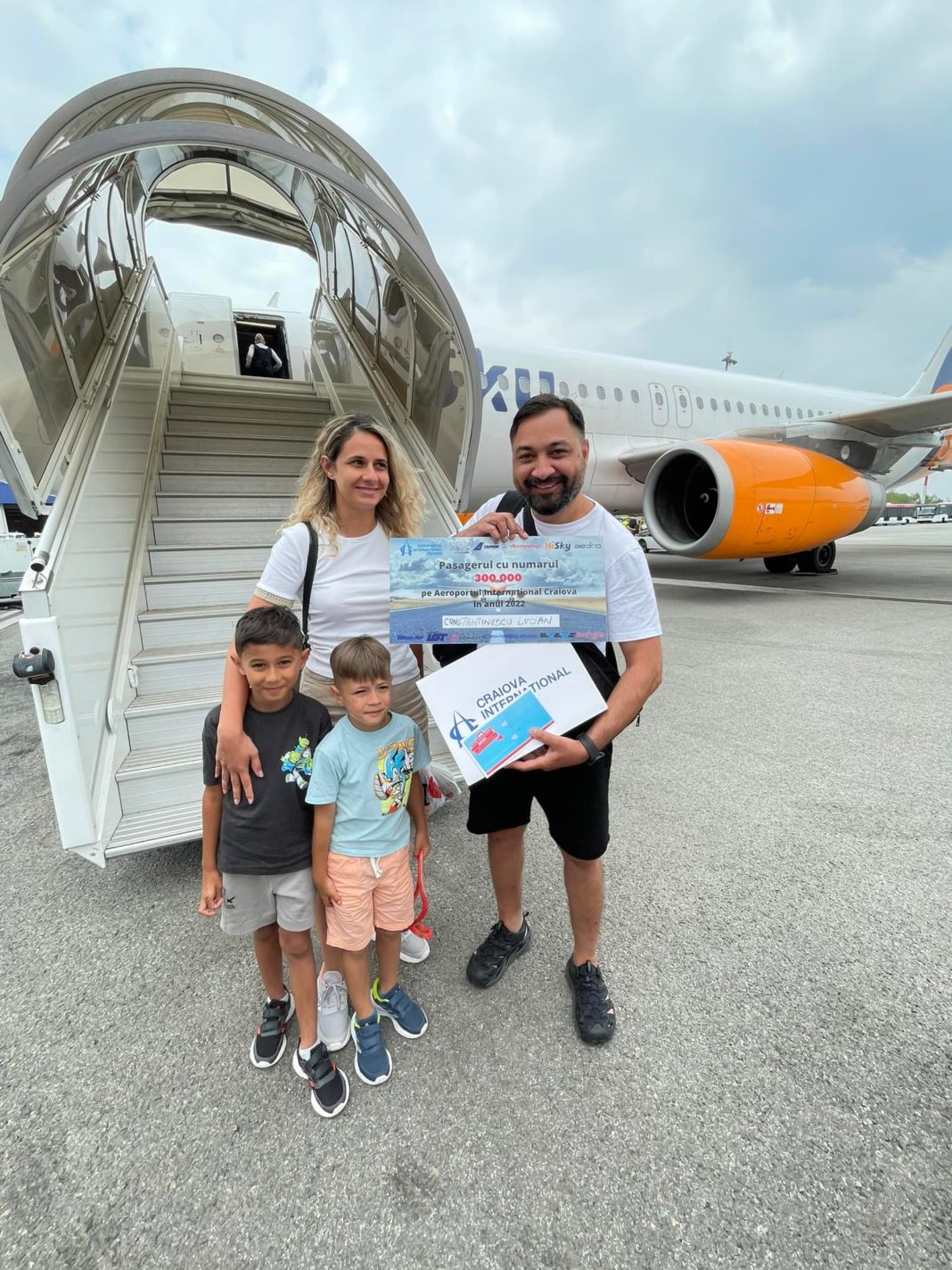 Aeroportul din Craiova a sărbătorit călătorul cu numărul 300.000 din acest an