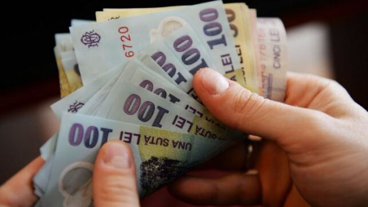 PSD vrea să crească salariul minim și pensia. Replica premierului Nicolae Ciucă