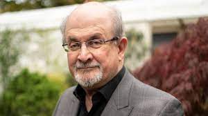 Scriitorul Salman Rushdie, înjunghiat în gât la un eveniment literar în New York