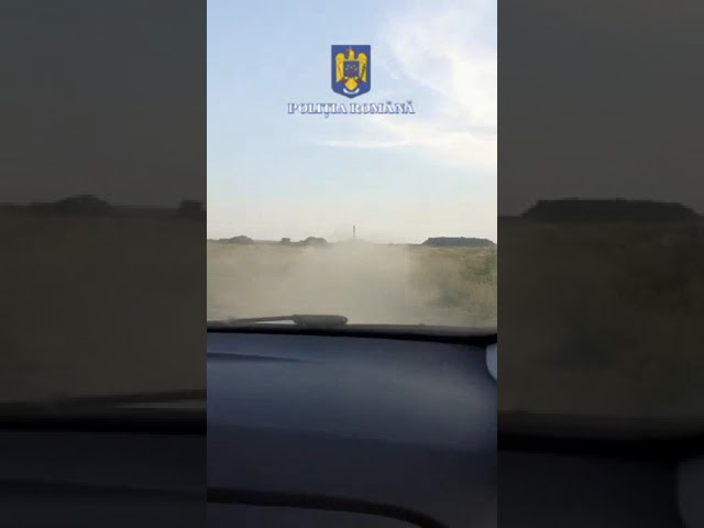 (VIDEO) Urmărire ca-n filme a unui minor care conducea un autoturism