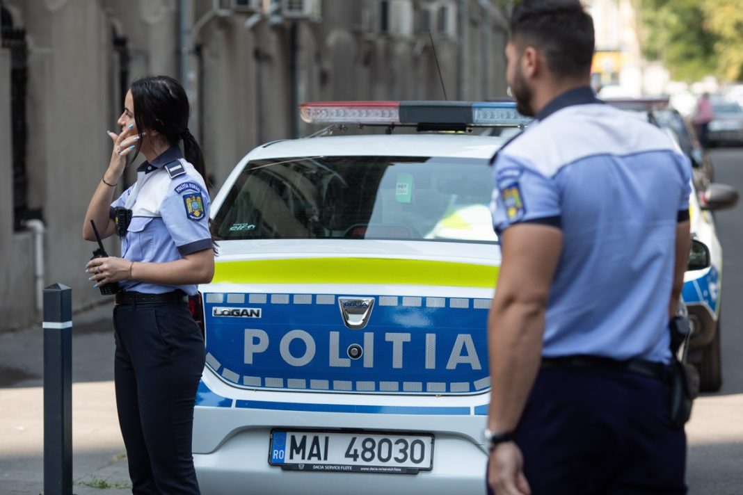 Înjunghiat pe stradă pentru a i se fura un telefon mobil