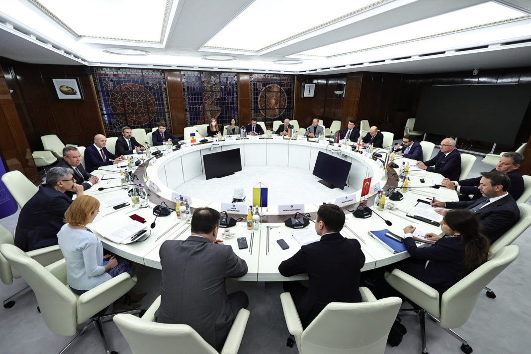 1663834515original_image_022_resize Participarea premierului Nicolae-Ionel Ciucă la reuniunea ministerială organizată în marja Conferinței internaționale a gazului în România