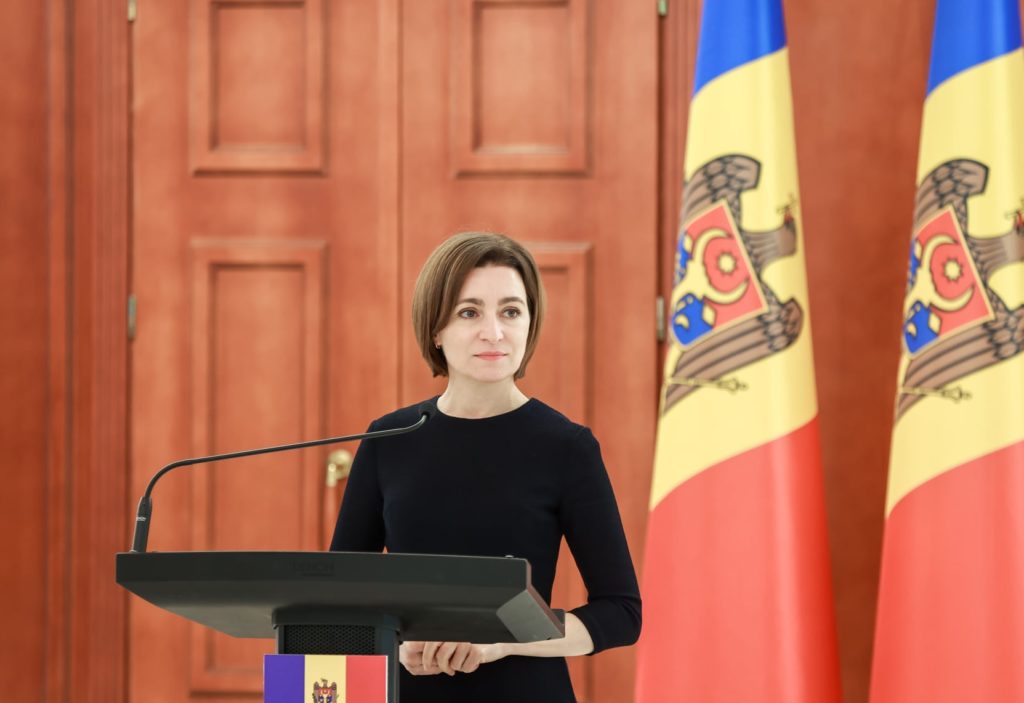 Miting pro-european în R. Moldova: Maia Sandu și Roberta Metsola au făcut o baie de mulțime