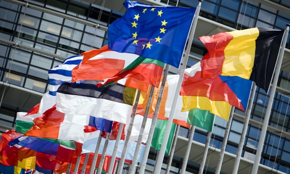 Ciucă: Schema de ajutor pentru marii consumatori de energie, aprobată de Comisia Europeană