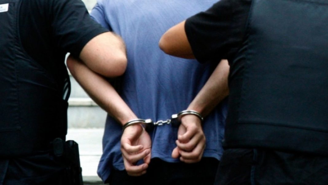 arestat Român condamnat pentru că a furat două bancomate, repatriat din Spania, unde trăia sub identitate falsă
