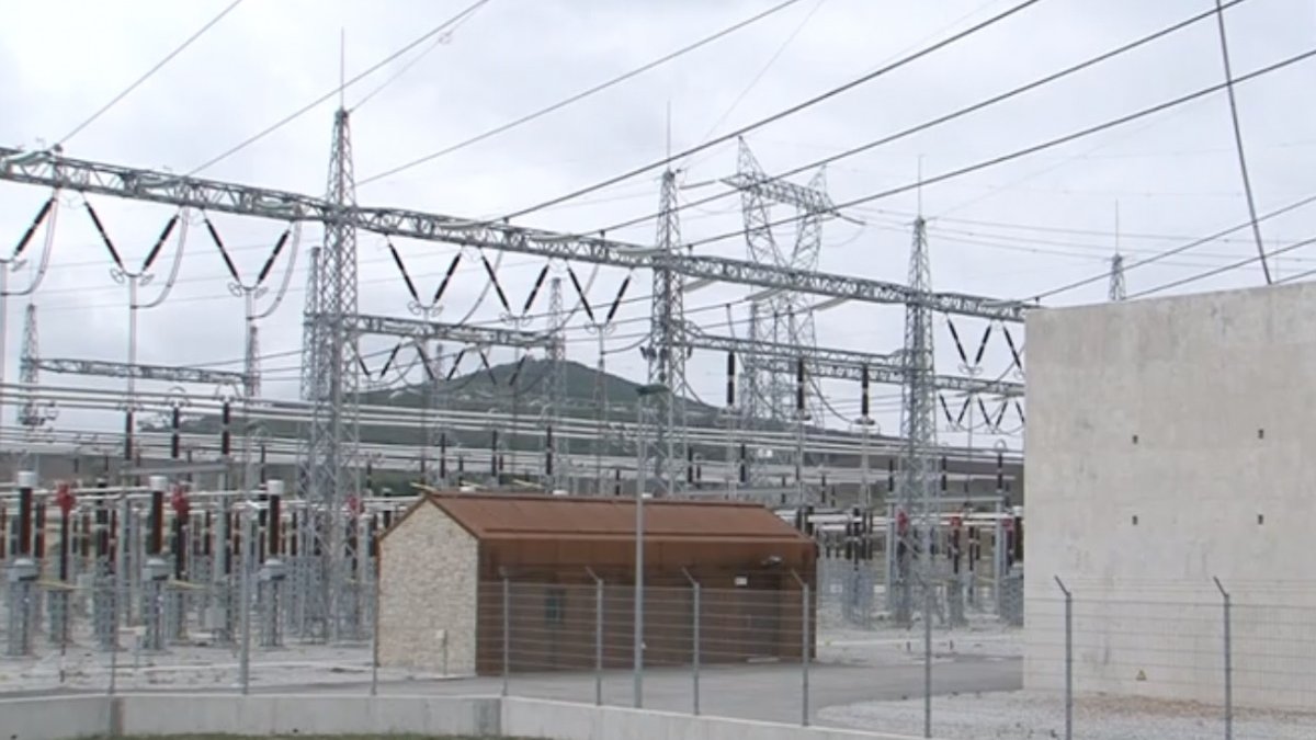 Un electrician de întreținere s-a electrocutat în timp ce făcea verificări la hidrocentrală