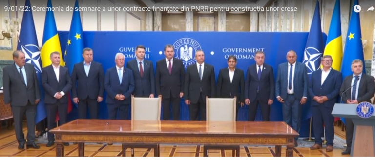 Premierul a amintit că ieri, în primă lectură, Guvernul a avut pe agendă aprobarea a 23.500 de posturi, care vor fi destinate inclusiv celor care îşi vor desăşura activitatea în aceste creşe