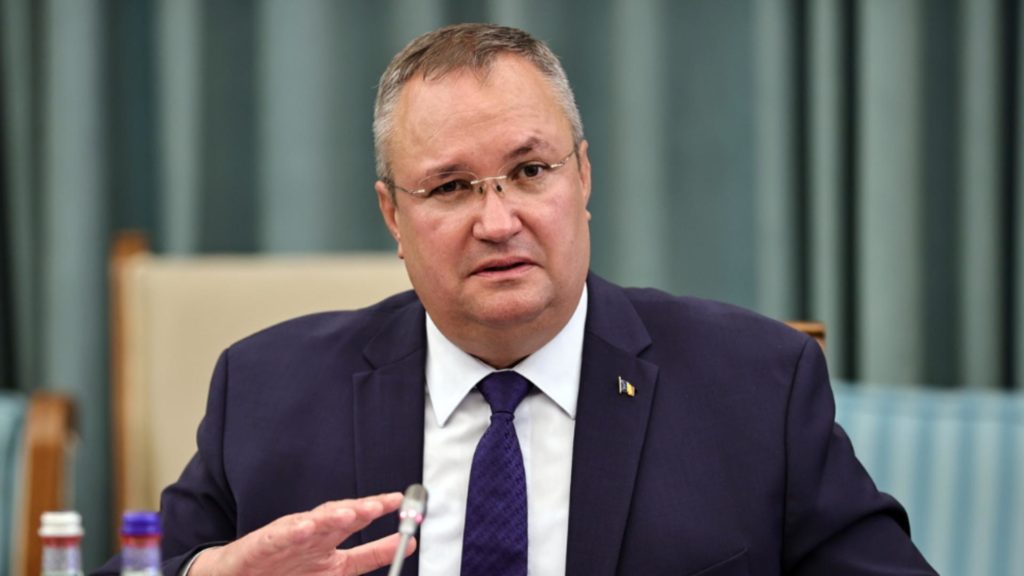 Ciucă, mesaj de Ziua Învățătorului, într-un „moment de răscruce”