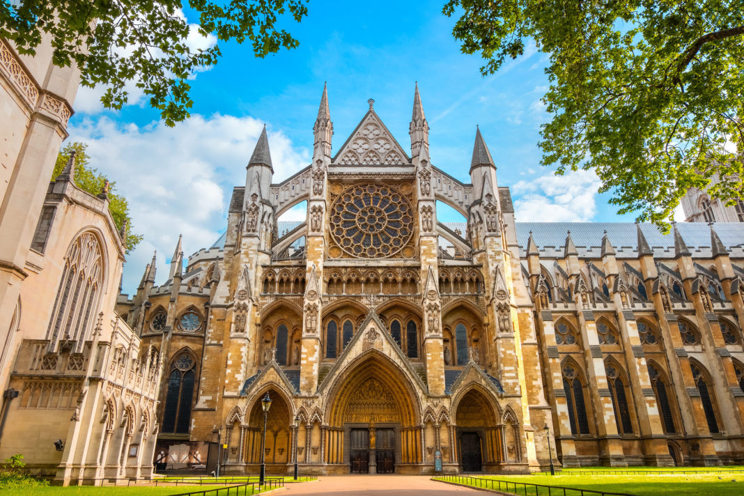 Povestea Westminster Abbey, un mileniu de istorie strâns legată de regalitate