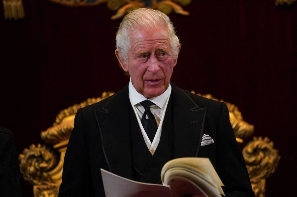 Regele Charles urmează să fie încoronat. Ce se va întâmpla la ceremonie?