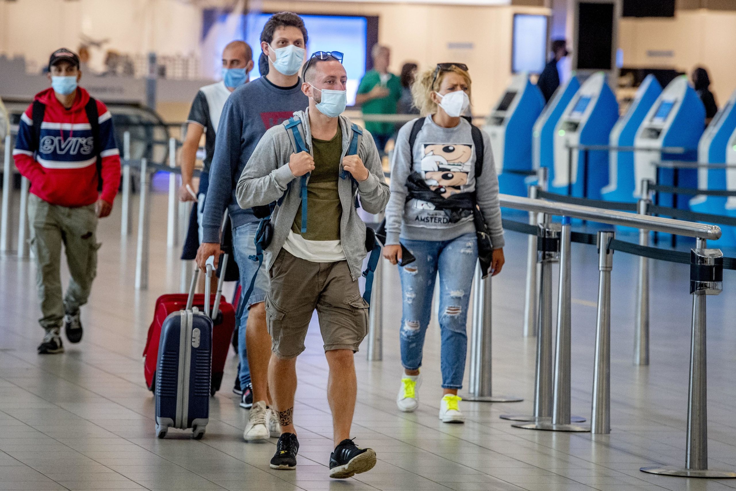 MAE atenţionează românii care vor să călătorească în Franţa. Grevă în aeroporturi