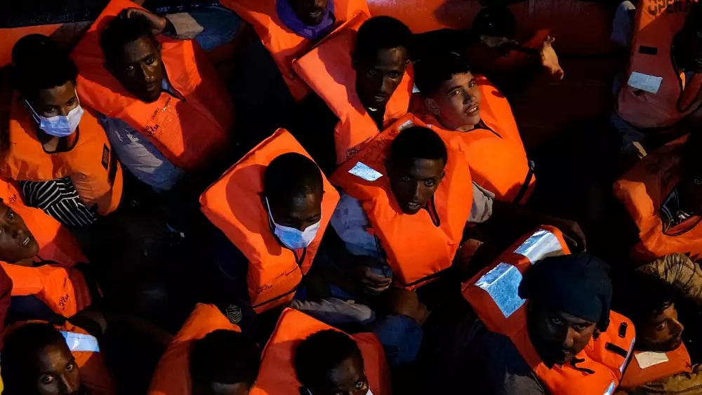 400 de migranți, salvați de pe Marea Mediterană de polițiști de frontieră români și italieni