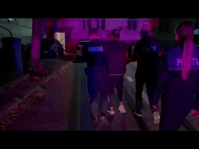 (VIDEO) Craiova: Tânăr bănuit de tâlhărie, reţinut