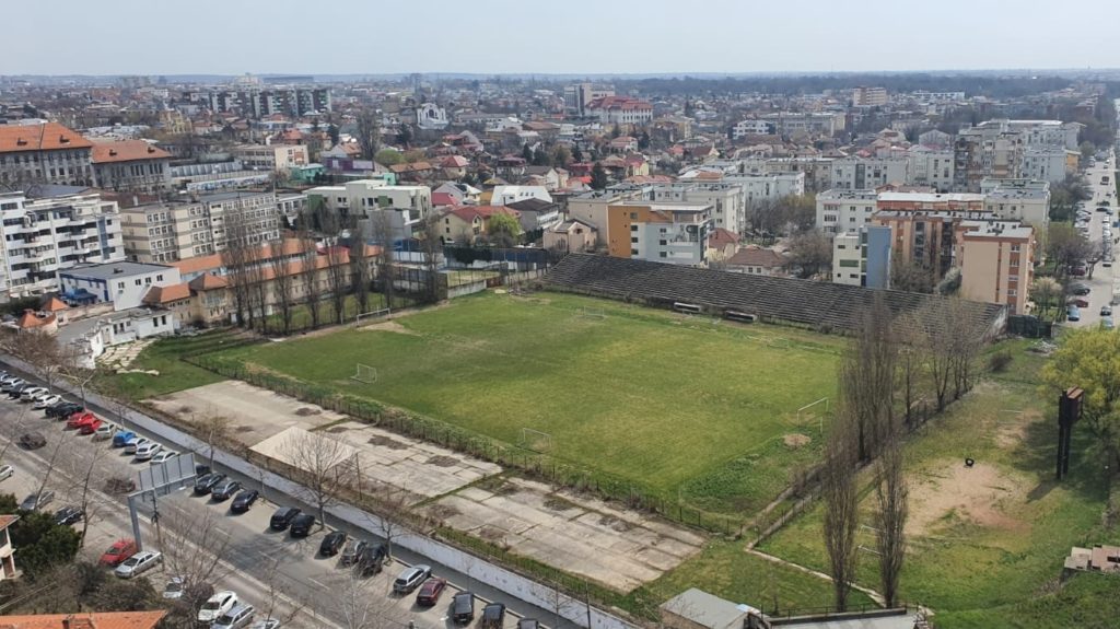 Liber la demolarea stadionului „Tineretului“!