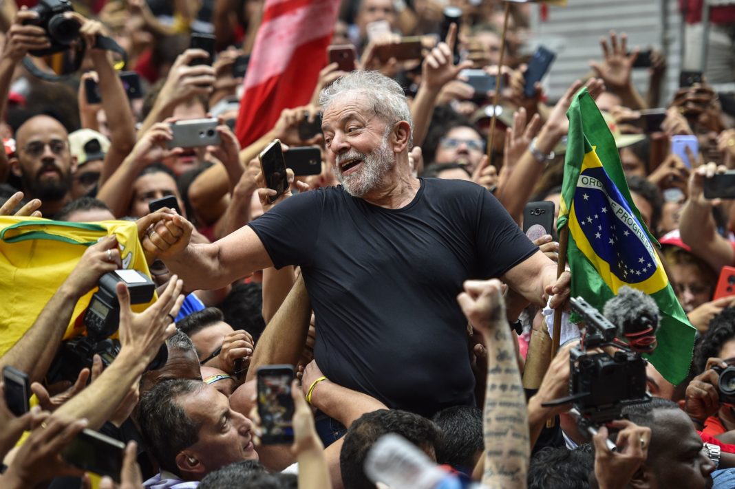Lula da Silva devine președintele Braziliei pentru a treia oară, după ce l-a învins în alegerile prezidențiale pe Jair Bolsonaro