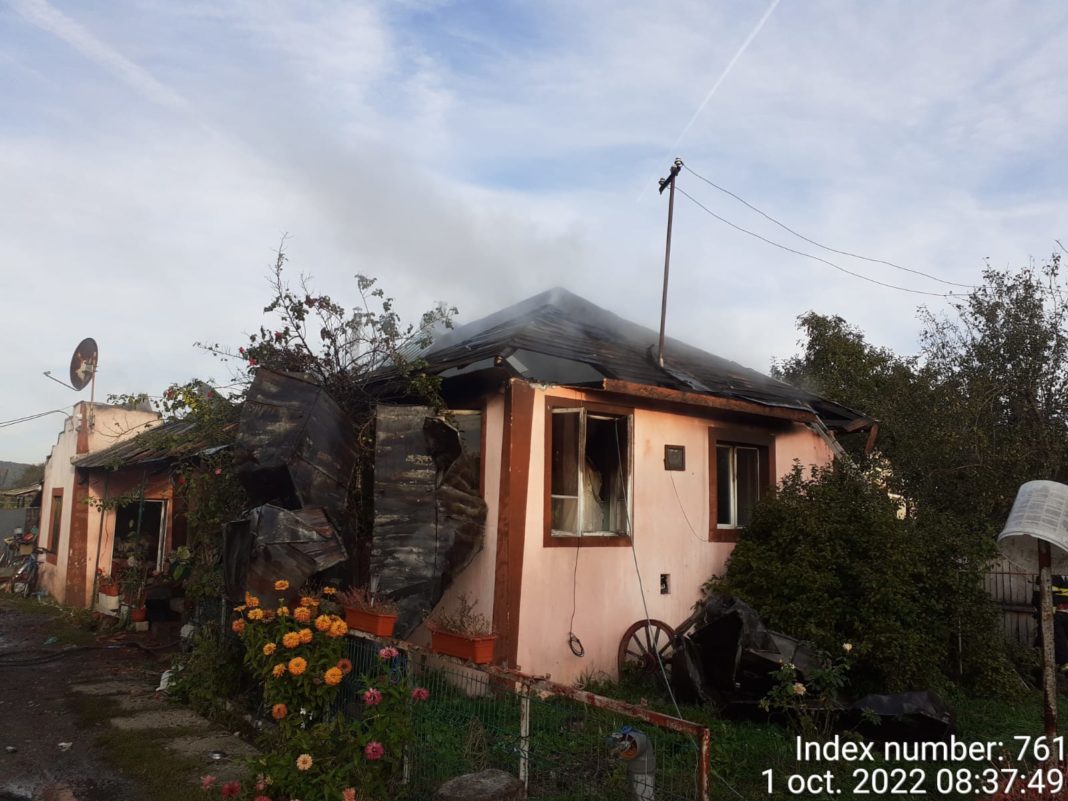 Vâlcea: Casă incendiată în comuna Valea Mare