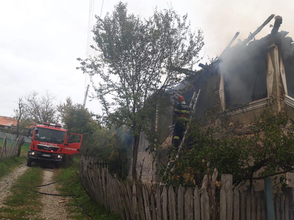 Cauza probabilă de izbucnire a incendiului a fost determinată de un scurtcircuit electric