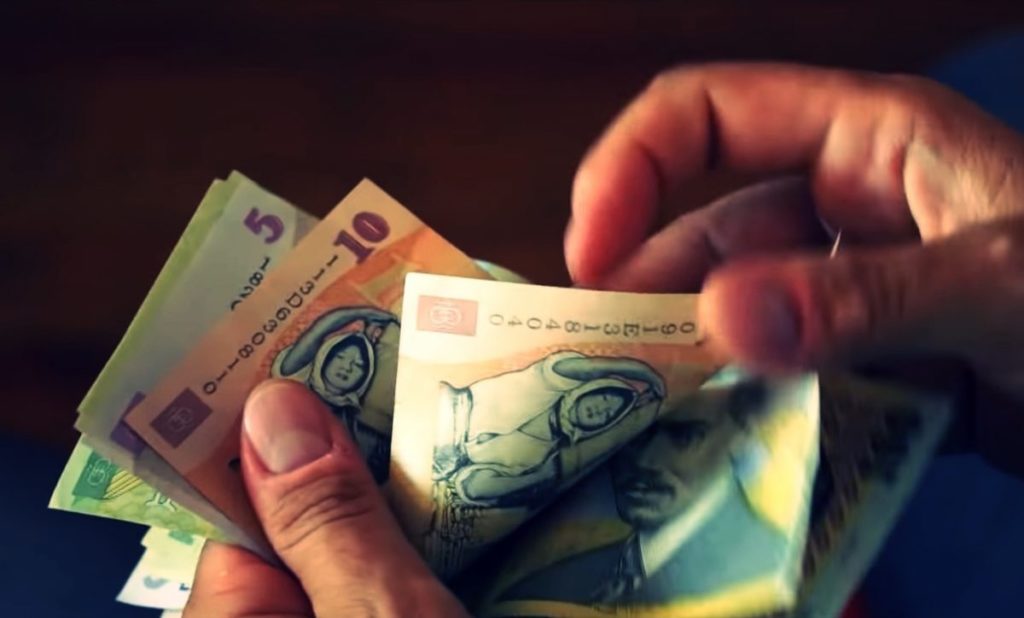 Legea potrivit căreia nu se recuperează pensiile și indemnizațiile încasate necuvenit a fost promulgată