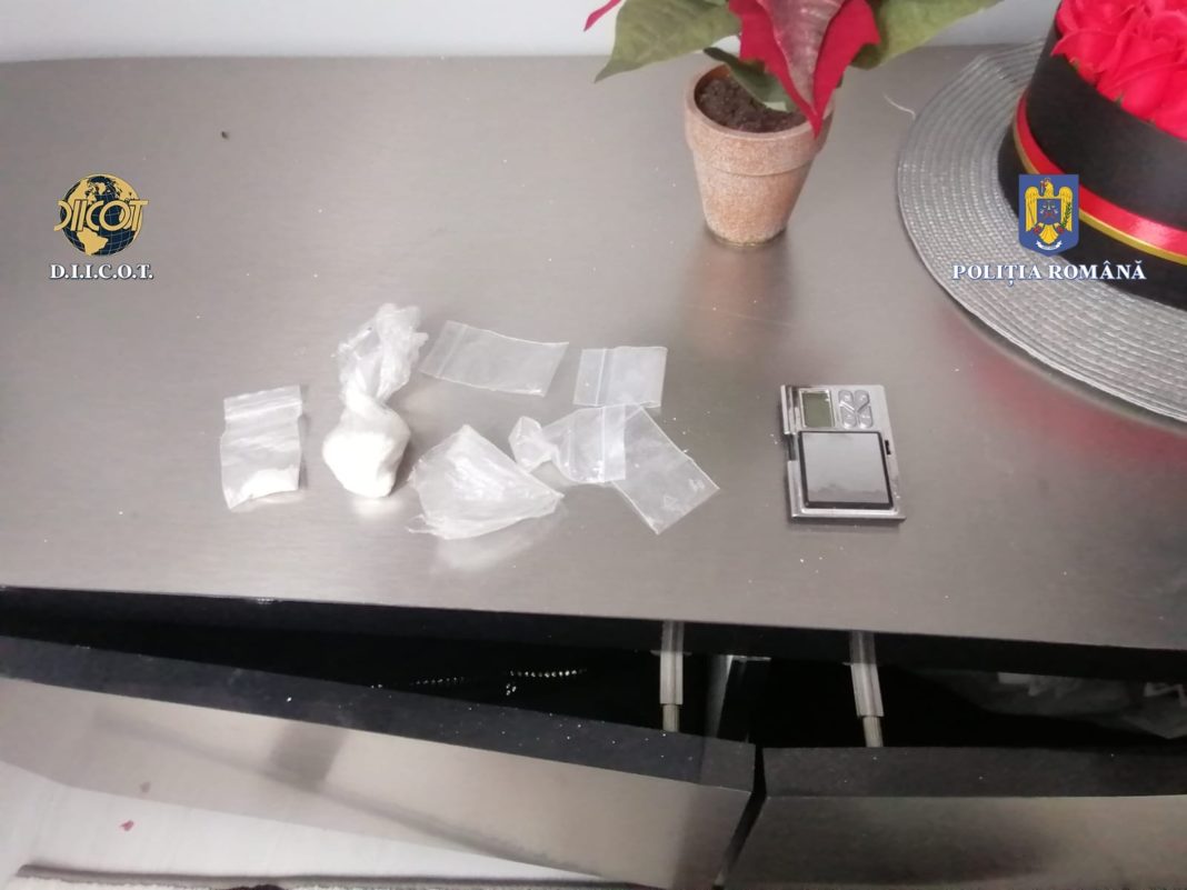 Doljeni cercetați pentru trafic dee droguri de mare risc