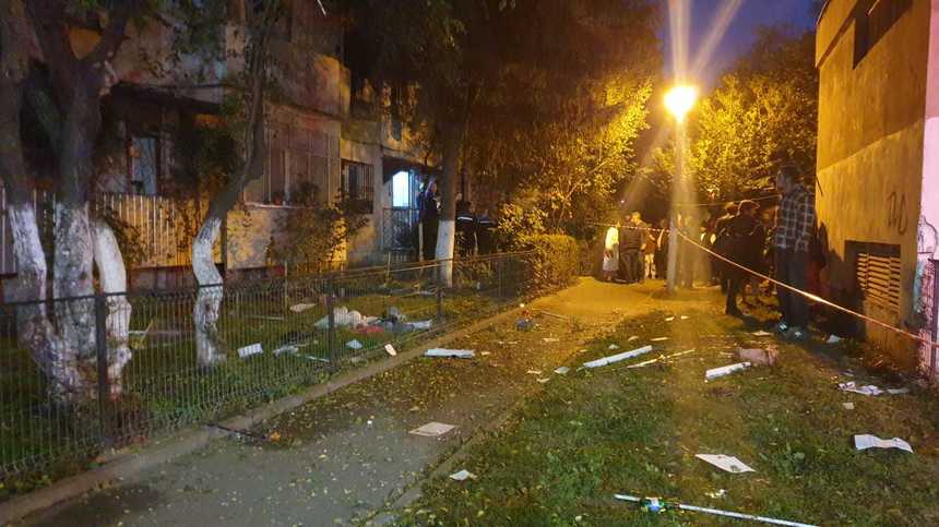 13 apartamente au fost afectate. (FOTO: news.ro)