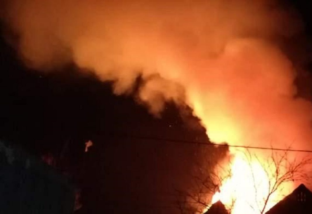 Incendiu la o pensiune din Călimănești