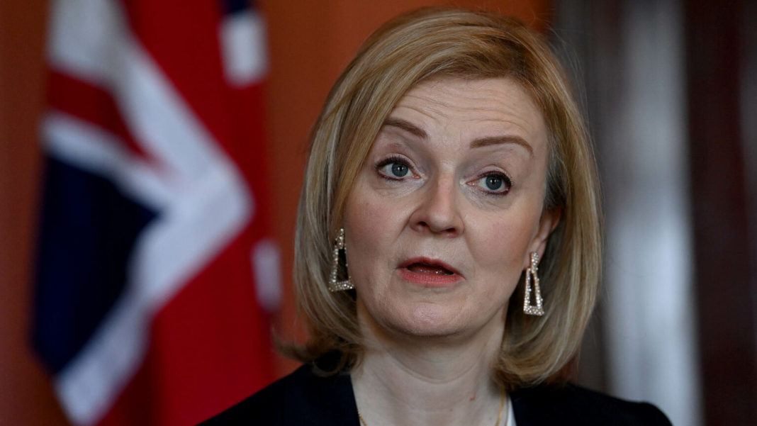 Liz Truss, îndemnată să renunțe de indemnizația de fost prim-ministru
