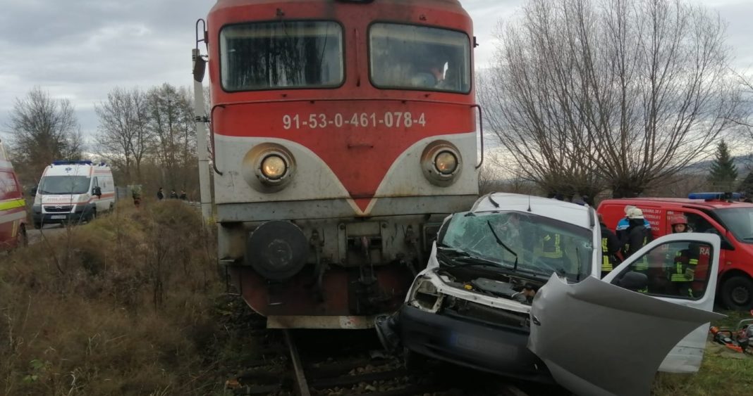 Cei doi au fost găsiți încarcerați și cu leziuni incompatibile cu viața