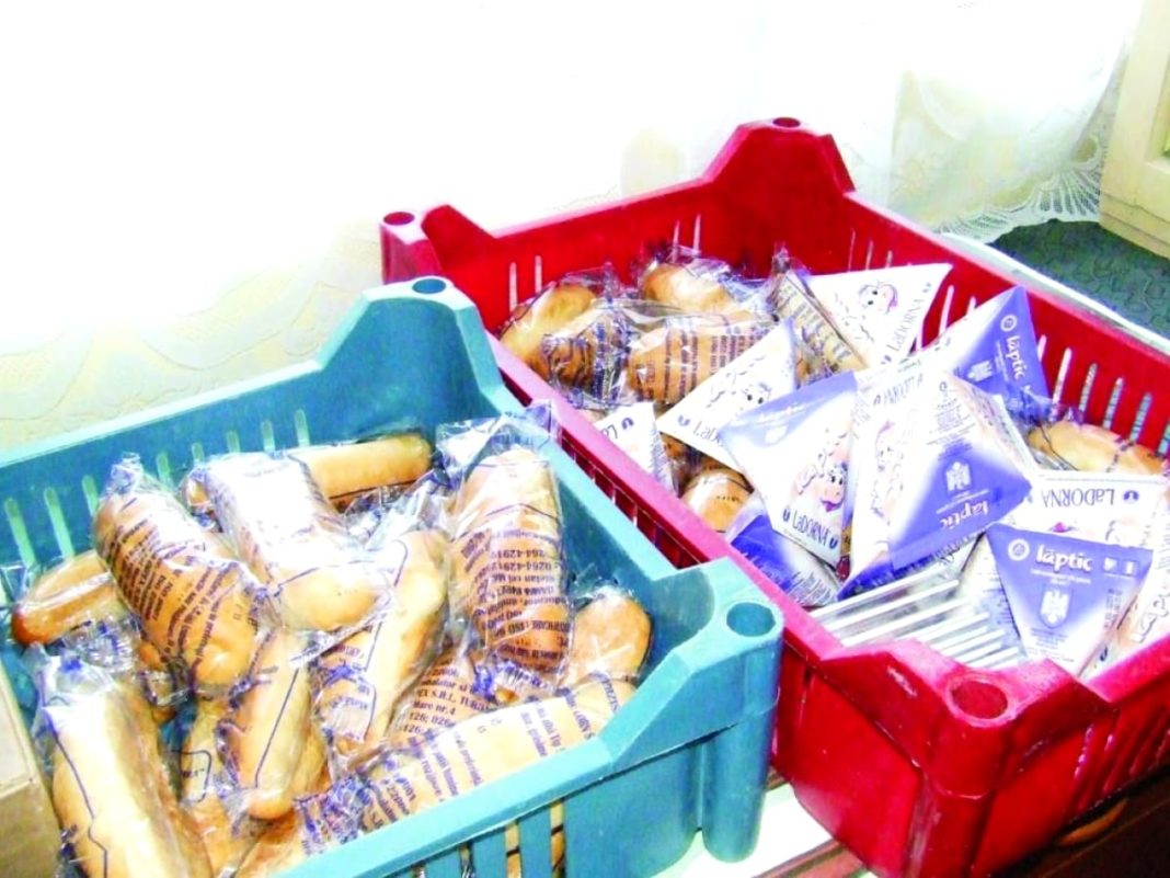 programul corn lapte mar Copiii mai au de așteptat după produsele alimentare