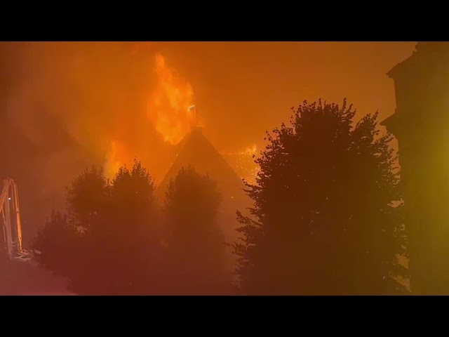 (VIDEO) Incendiu puternic la sediul Arhiepiscopiei Tomisului