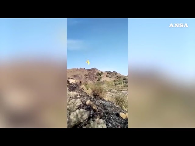 (VIDEO) Un avion de stins incendii s-a prăbușit pe Muntele Etna