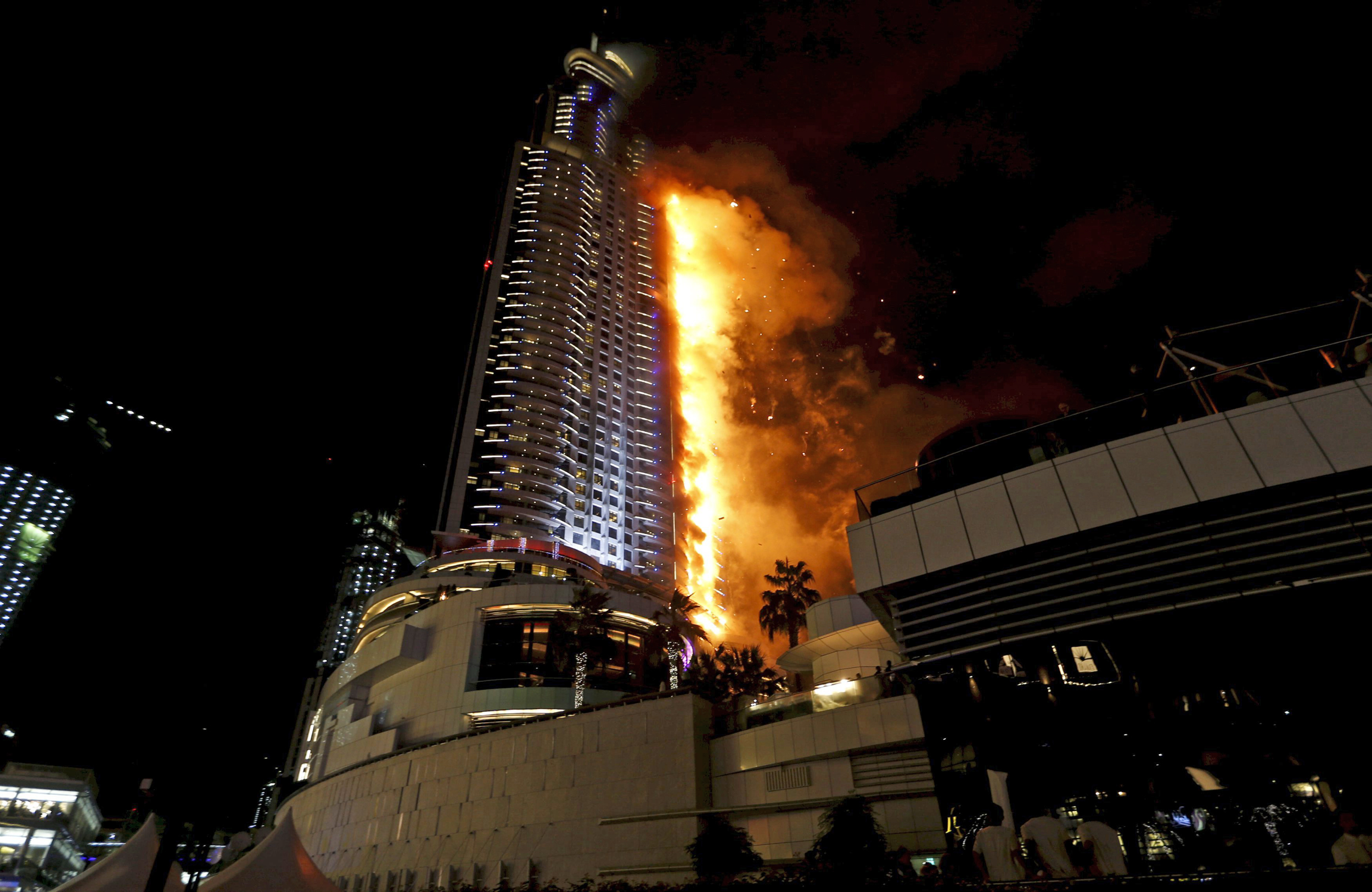 Poliția și apărarea civilă din Dubai nu au recunoscut imediat incendiul