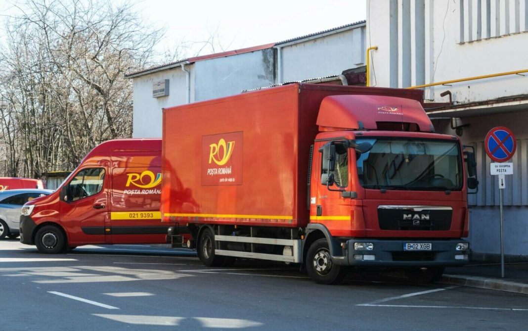 Sac cu bani, furat dintr-o maşină a Poştei Române