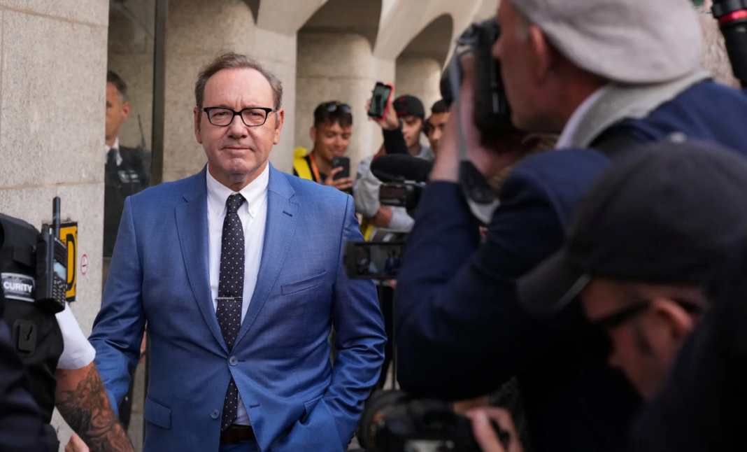 Actorul Kevin Spacey a participat la o audiere la Curtea Penală Centrală din Londra în iulie, pe tema acuzațiilor de agresiune sexuală (Foto: Maja Smiejkowska/Reuters)