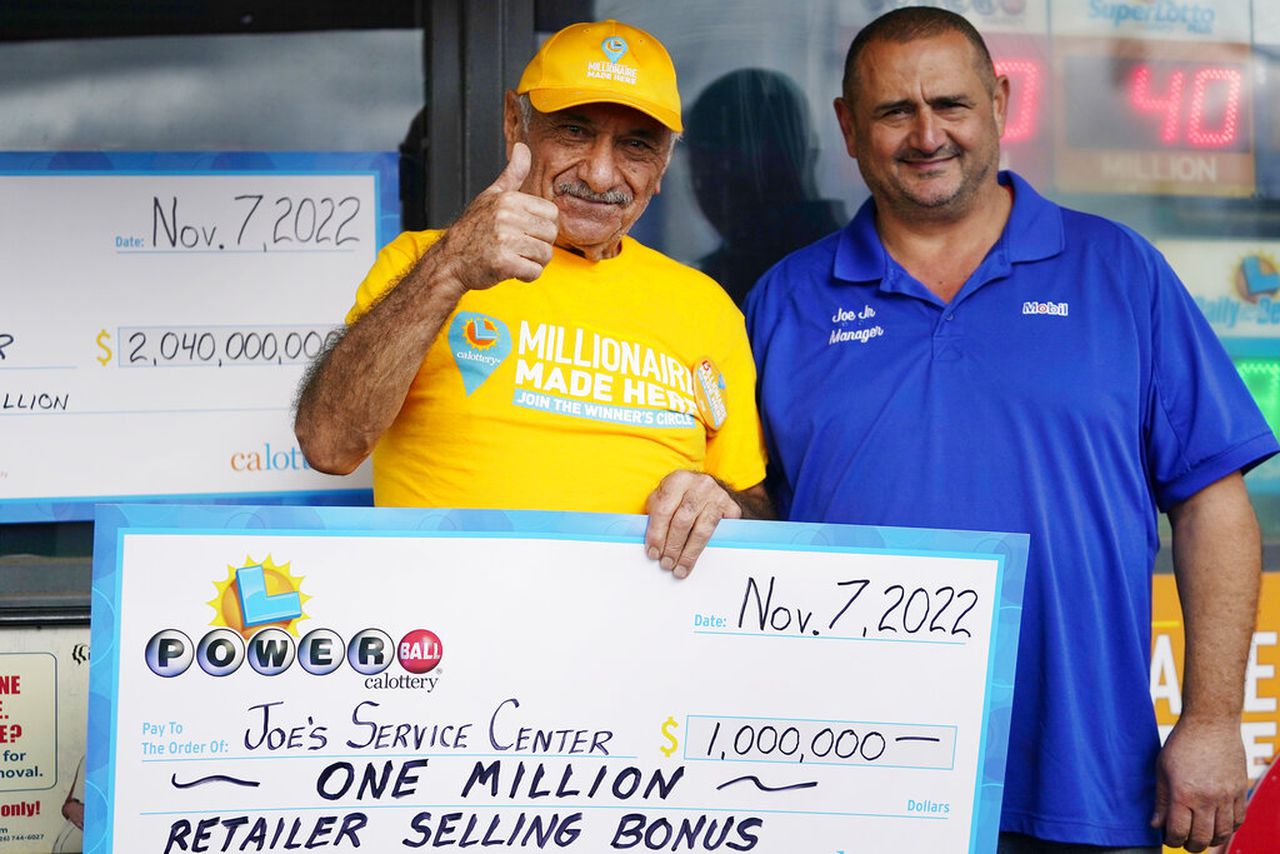 Un singur bilet câștigător pentru jackpotul record de loterie Powerball de 2,04 miliarde de dolari a fost vândut în Altadena, California