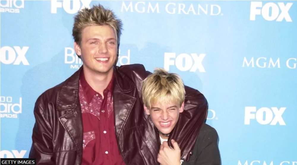 Aaron Carter este fratele mai mic al lui Nick de la Backstreet Boys