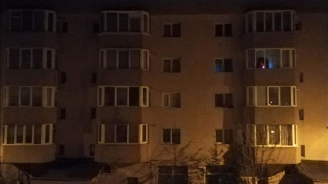 bezna-678x381-1 Oamenii au rămas pe întuneric şi în frig întreaga noapte